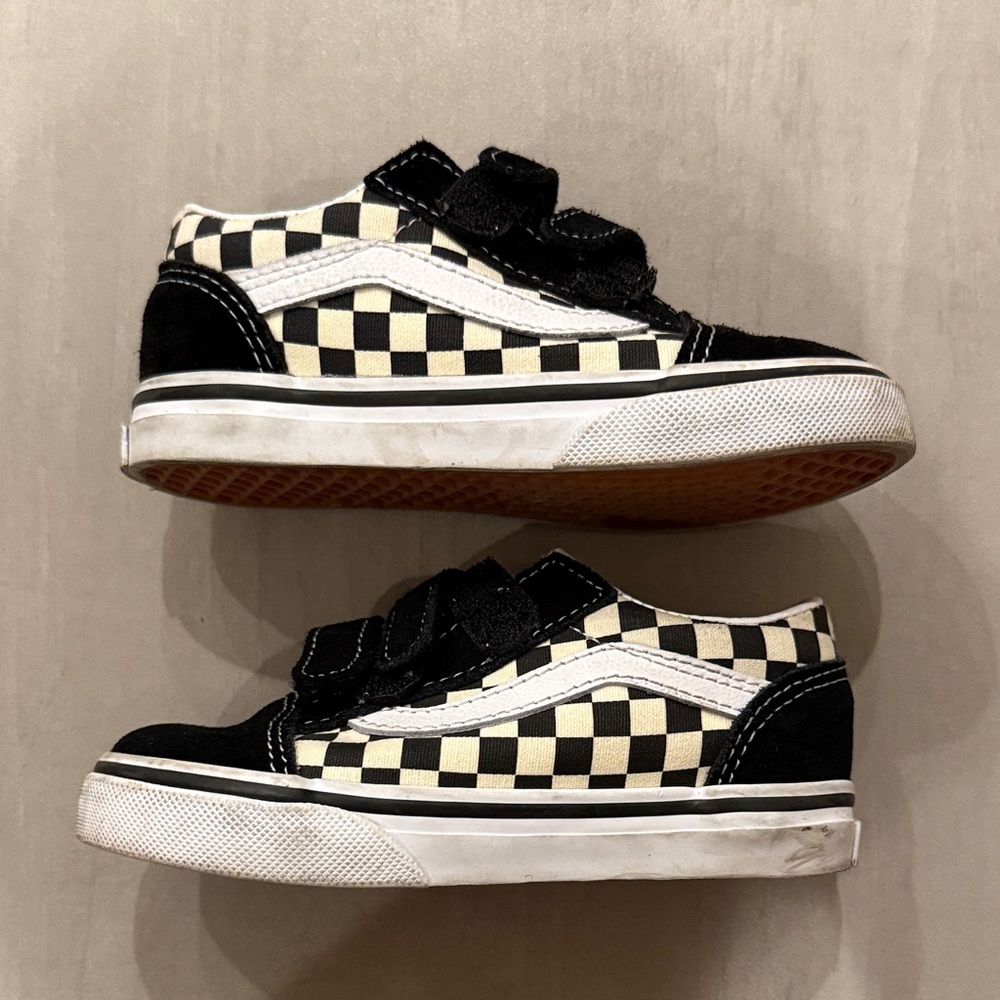 Vans Old Skool V Kids Checkerboard in Black and Cream sz 8.5 toddler